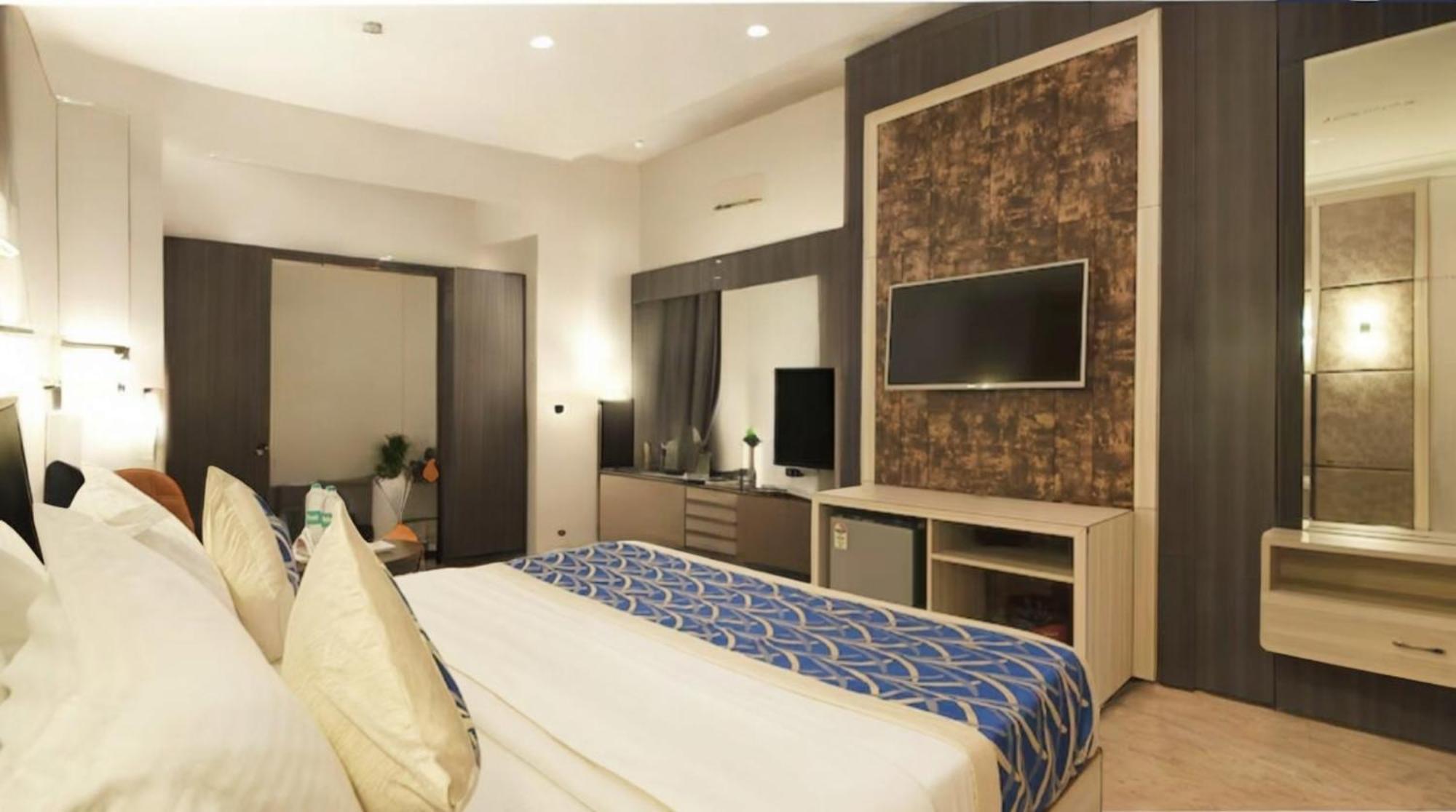 Hotel The Almora By Rs Global Near By Delhi International Airport With - Free Airport Drop ニューデリー エクステリア 写真