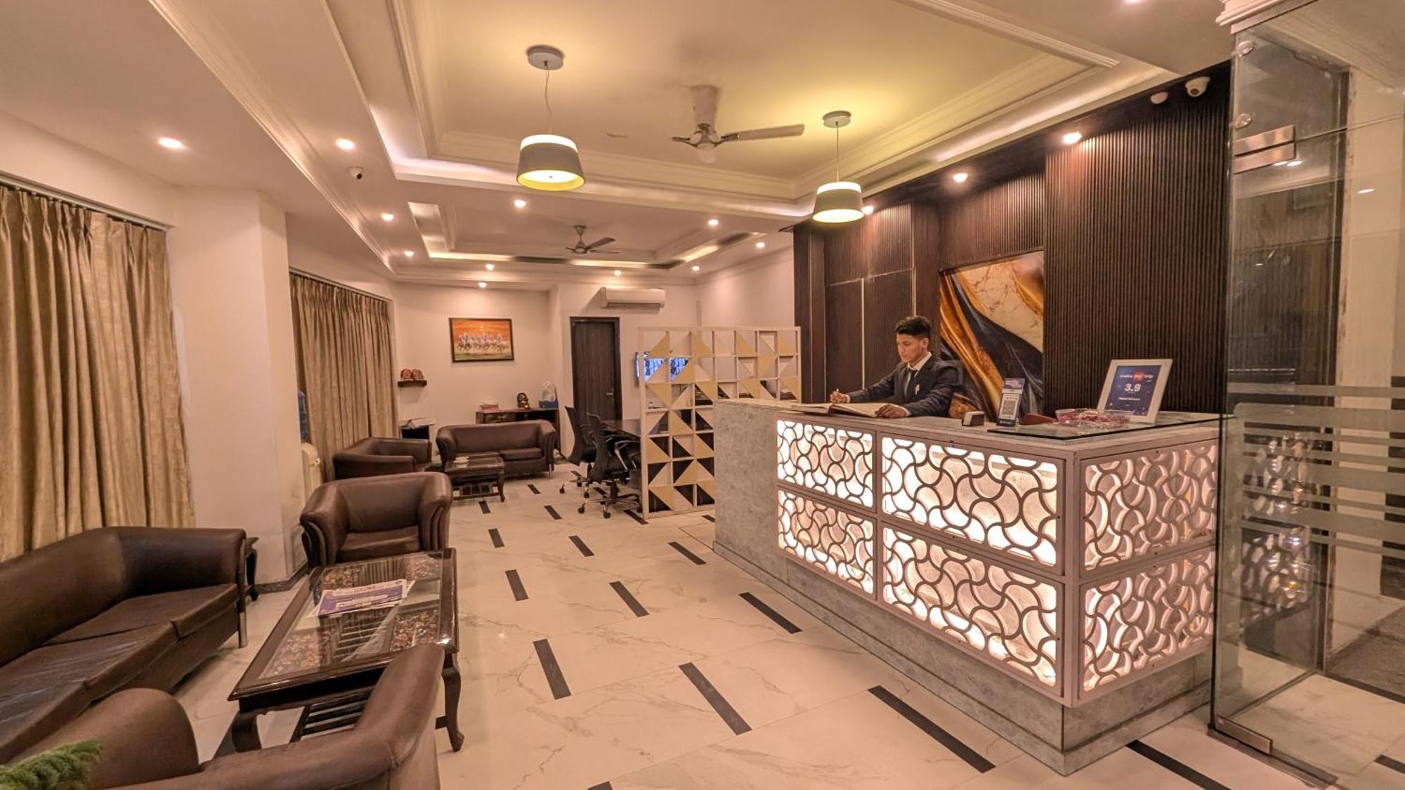 Hotel The Almora By Rs Global Near By Delhi International Airport With - Free Airport Drop ニューデリー エクステリア 写真