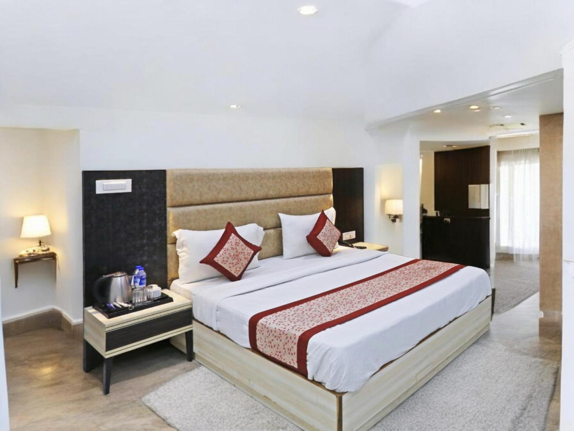 Hotel The Almora By Rs Global Near By Delhi International Airport With - Free Airport Drop ニューデリー エクステリア 写真
