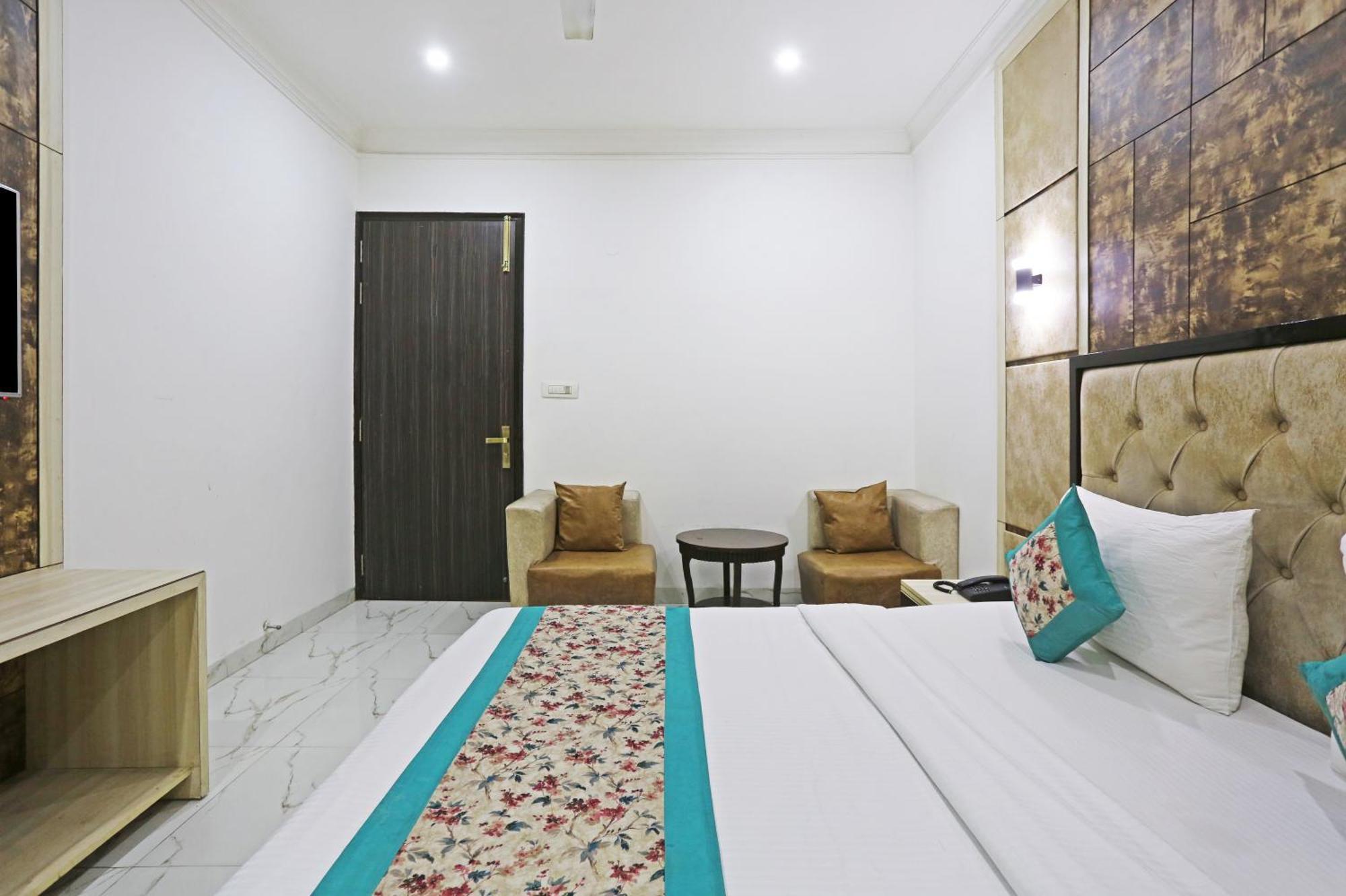 Hotel The Almora By Rs Global Near By Delhi International Airport With - Free Airport Drop ニューデリー エクステリア 写真