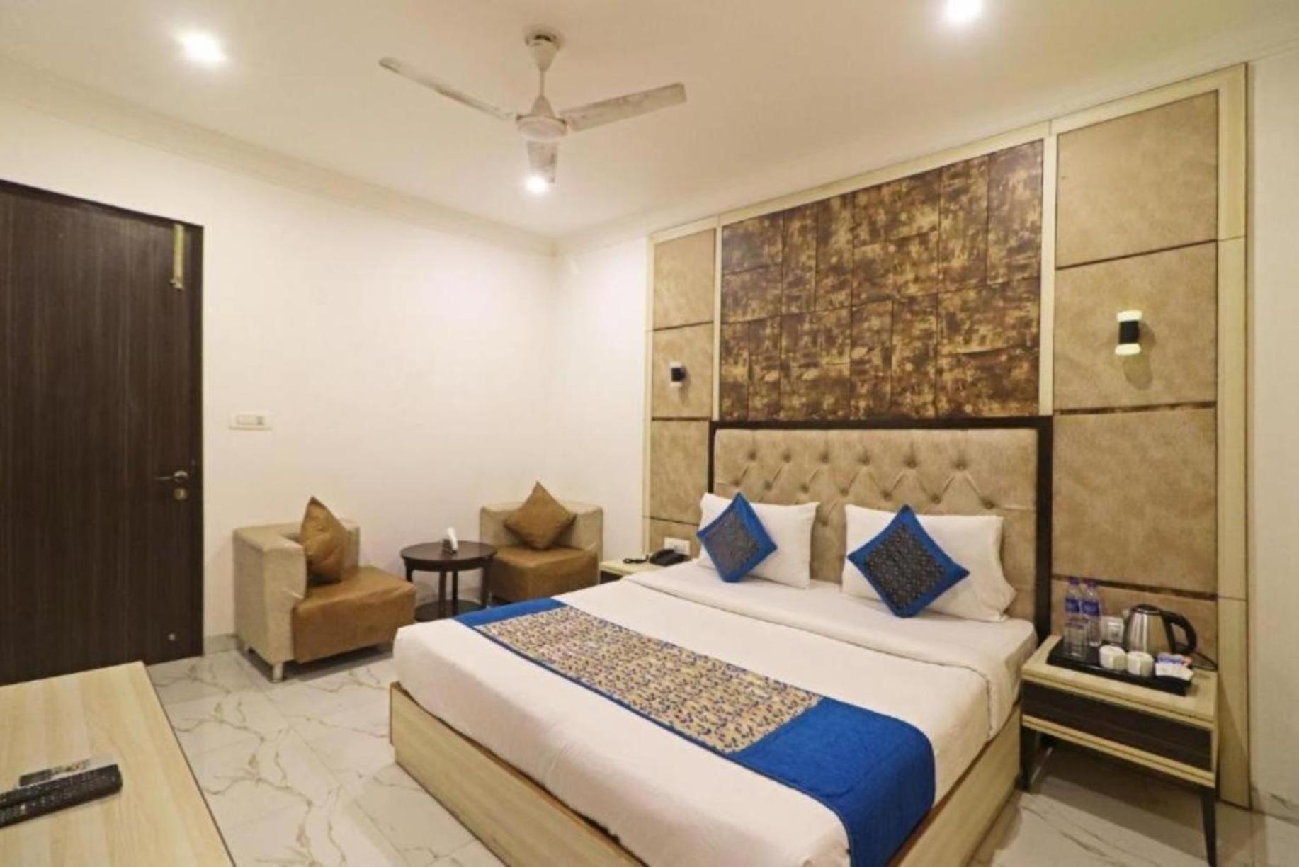 Hotel The Almora By Rs Global Near By Delhi International Airport With - Free Airport Drop ニューデリー エクステリア 写真