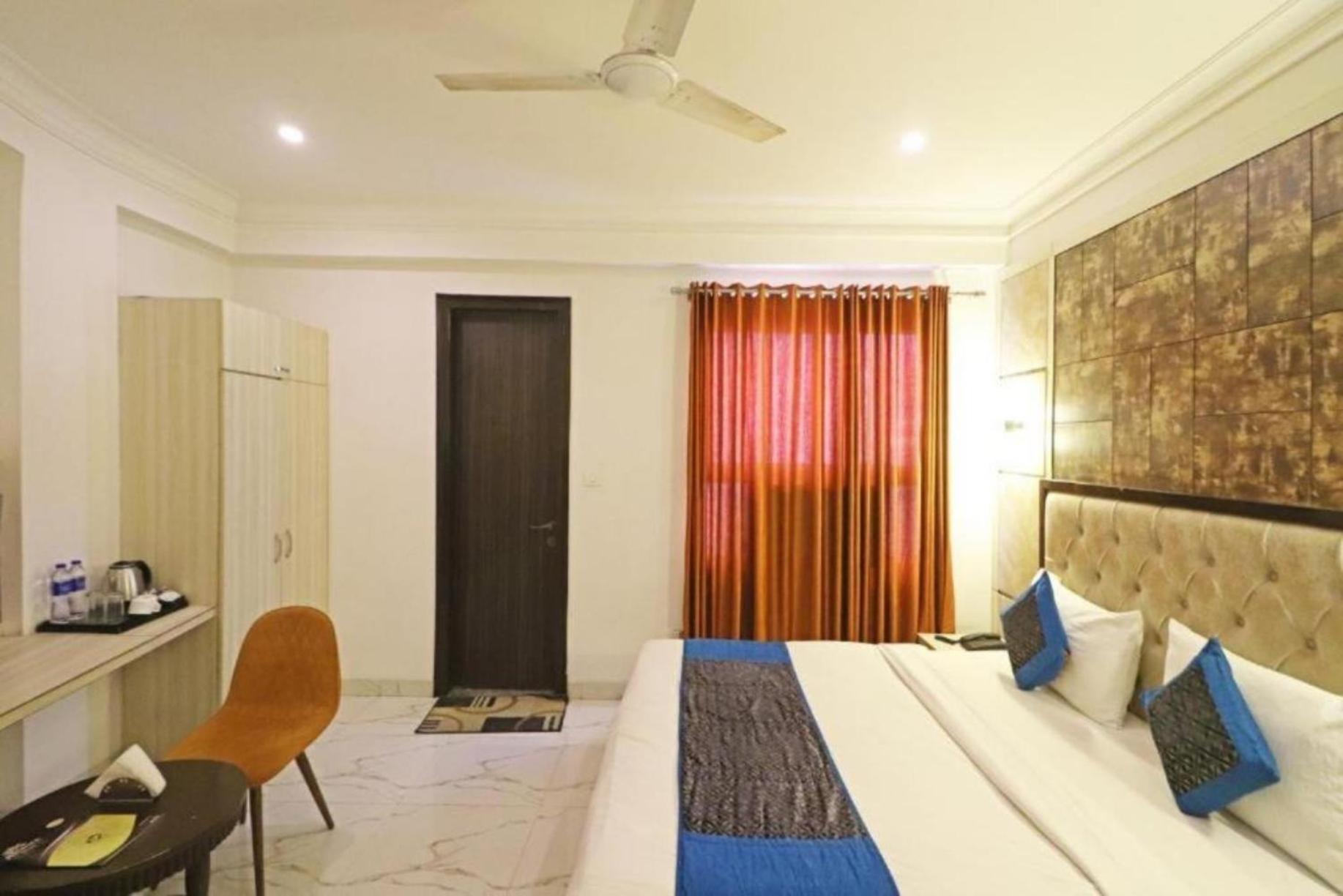 Hotel The Almora By Rs Global Near By Delhi International Airport With - Free Airport Drop ニューデリー エクステリア 写真
